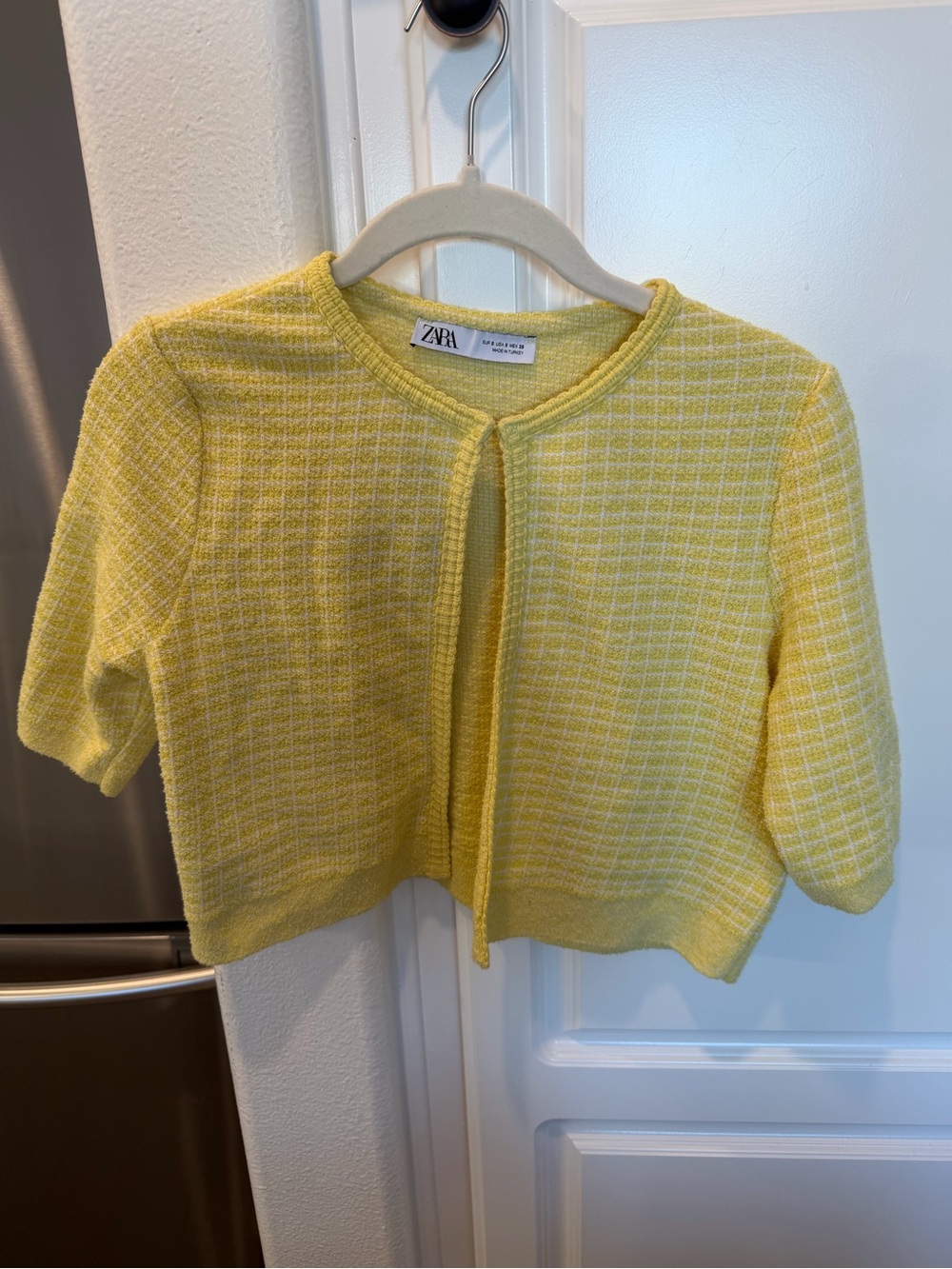 Zara Girls Yellow Textured Knit Cropped Cardigan